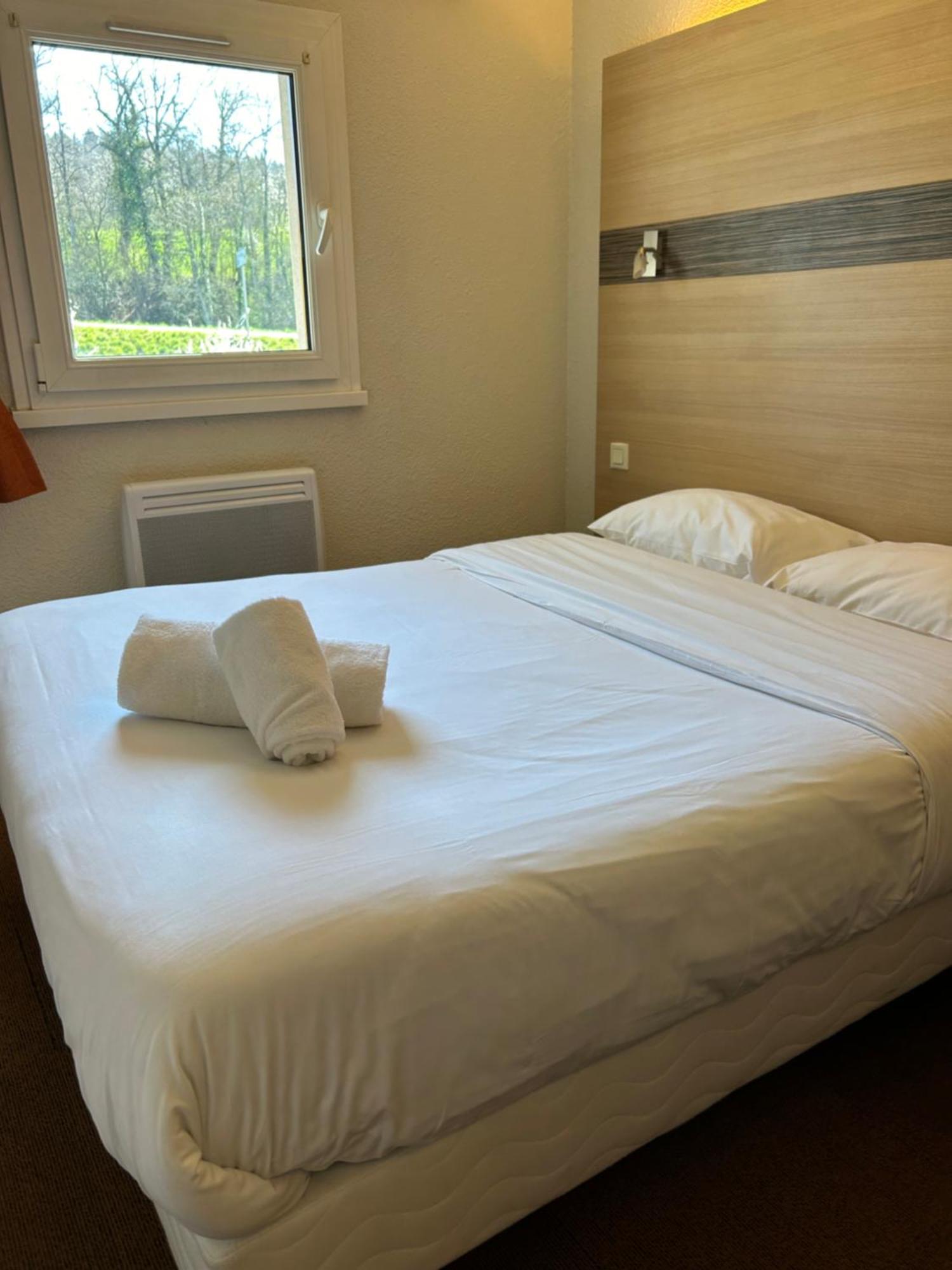 Beaujour & Bonsoir Hotel - Restaurant Villy-le-Pelloux Luaran gambar